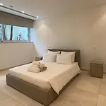 Vivo Mare Beachfront - Seashell Αγία Νάπα
